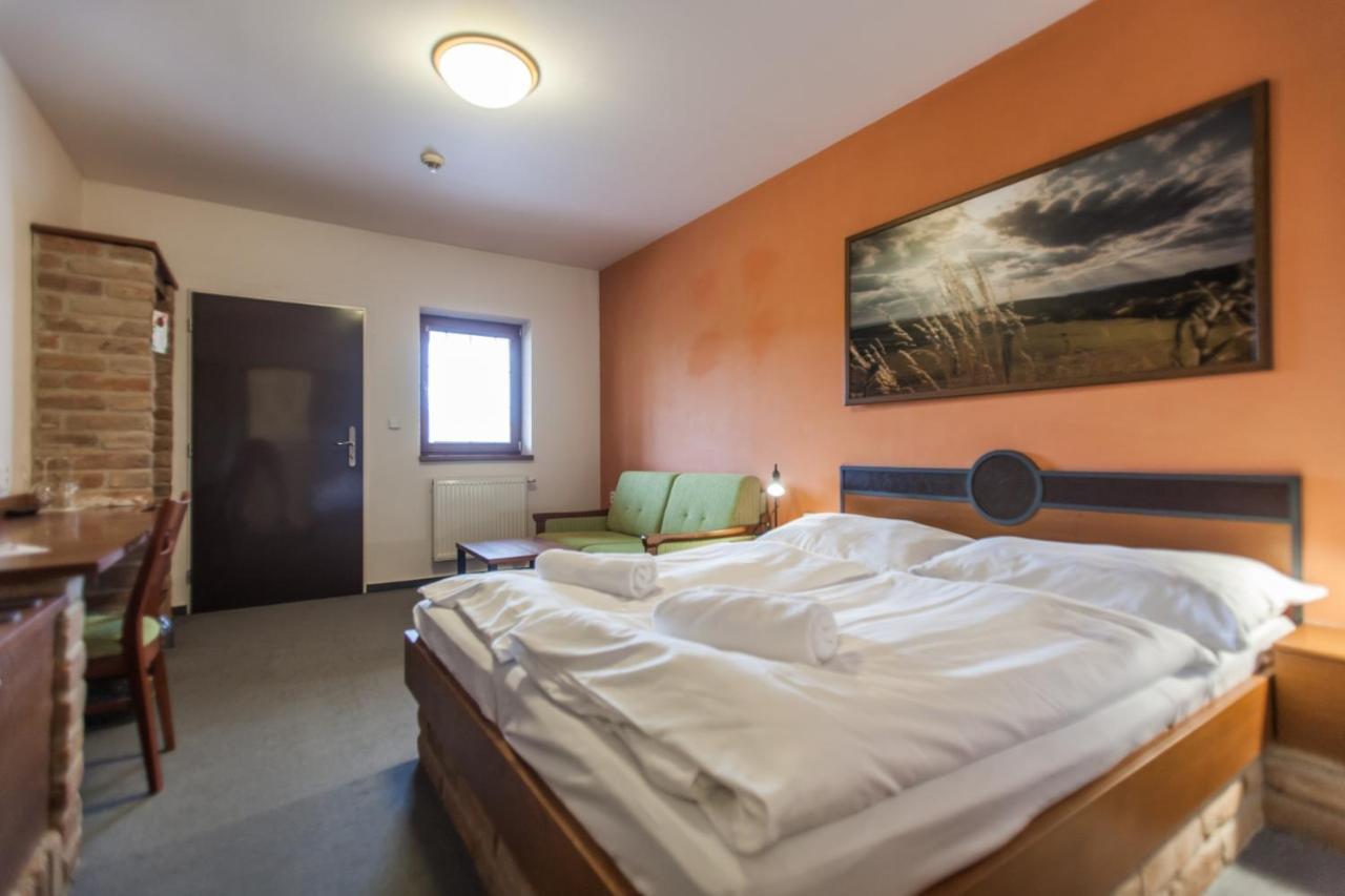 Hotel Vinar - Bed & Breakfast Kurdějov Εξωτερικό φωτογραφία