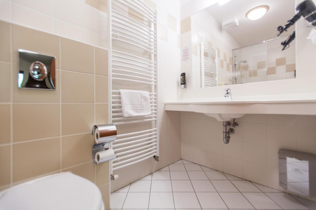 Hotel Vinar - Bed & Breakfast Kurdějov Εξωτερικό φωτογραφία